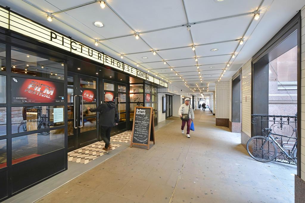 The Soho Mandeville London Bagian luar foto